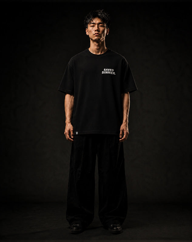 DISTINCTIVE SAVED SINNER LOGO WHITE ON BLACK - 280GSM BOXY FIT