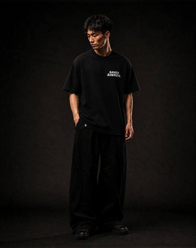 DISTINCTIVE SAVED SINNER LOGO WHITE ON BLACK - 280GSM BOXY FIT